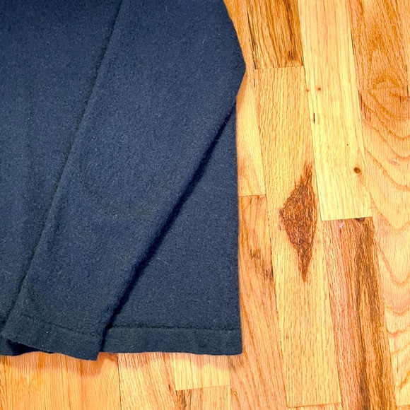 Neiman Marcus 100% Cashmere Sweater, Size XS - Picture 5 of 6
